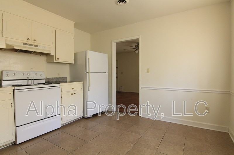 38 Cotswold Ter - Photo 6 of 15