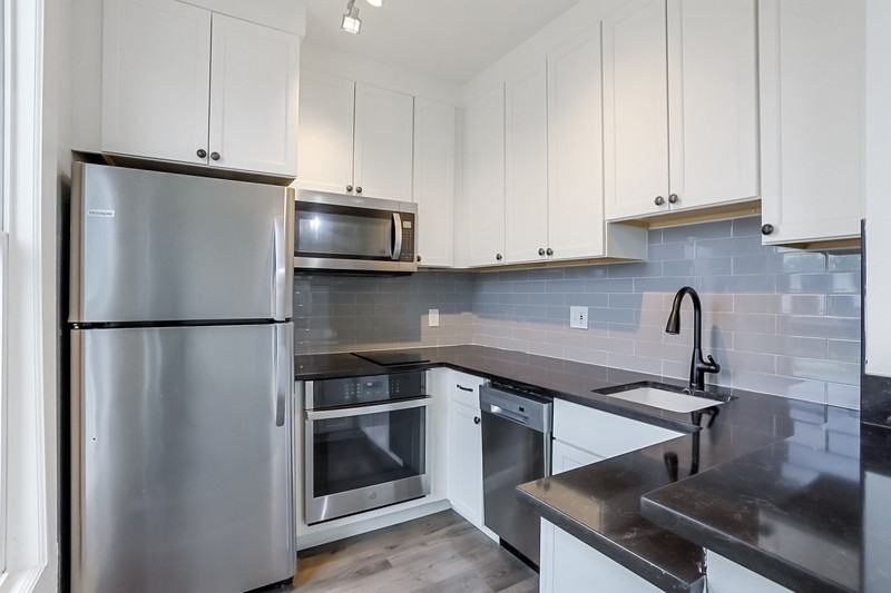 3016 Stout St - Photo 2 of 42