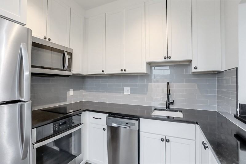 3016 Stout St - Photo 4 of 42