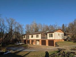 featured image of 823 Doberman Ct Se