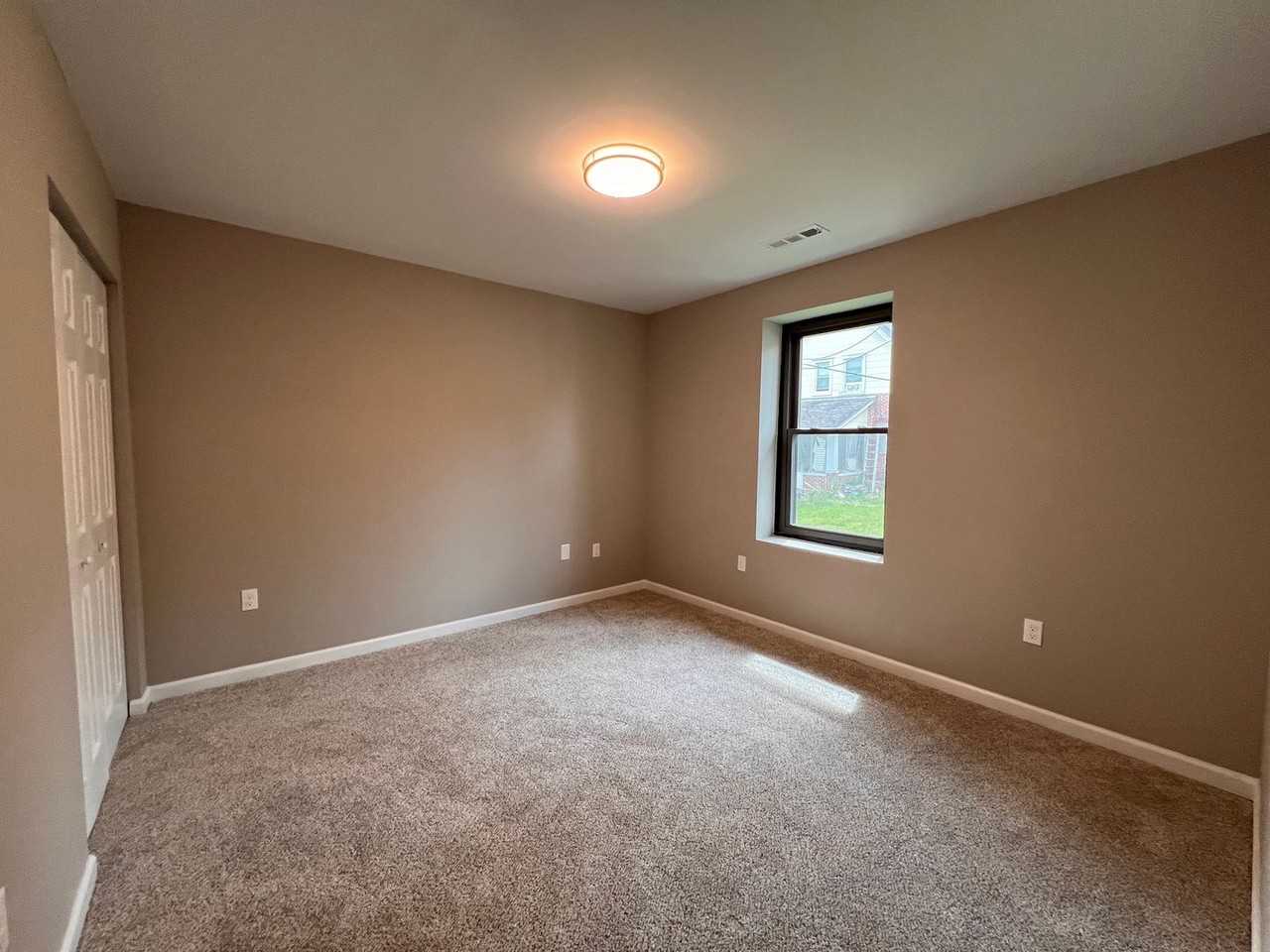 5477 Mauser St #C - Photo 6 of 20