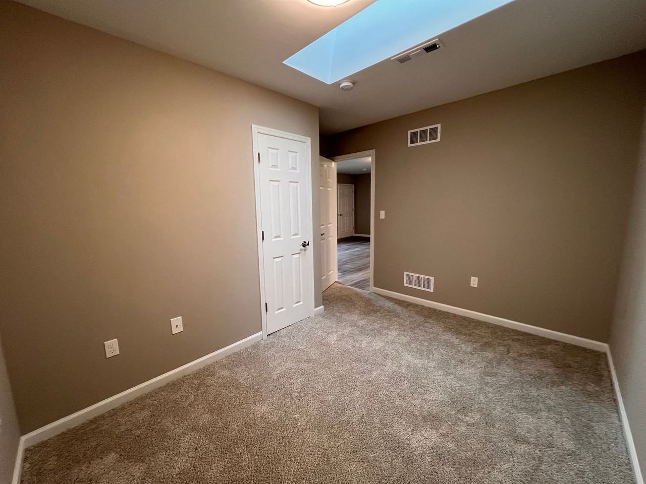 5477 Mauser St #C - Photo 7 of 20
