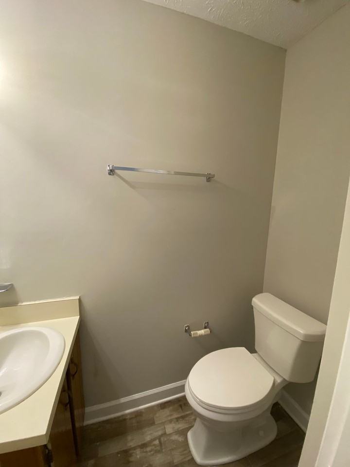 2502 Hidden Cove Ct - Photo 3 of 7