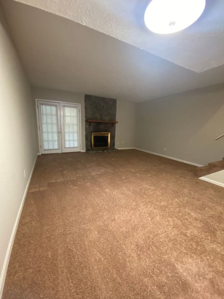 2502 Hidden Cove Ct - Photo 2 of 7