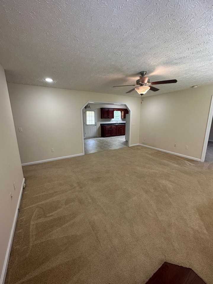 173 Forrestwood Dr - Photo 2 of 28