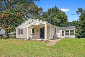 featured image of 1461 Fieldstone Ln