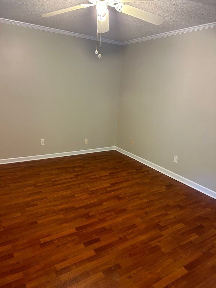 25 Oakwood Dr - Photo 2 of 22