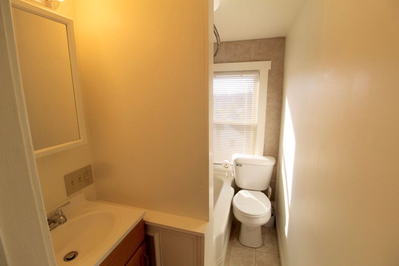 1131 Shenandoah St #A - Photo 5 of 7