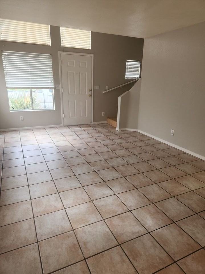 6920 Coral Rock Dr - Photo 2 of 18