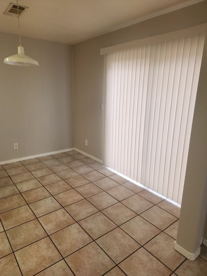 6920 Coral Rock Dr - Photo 4 of 18