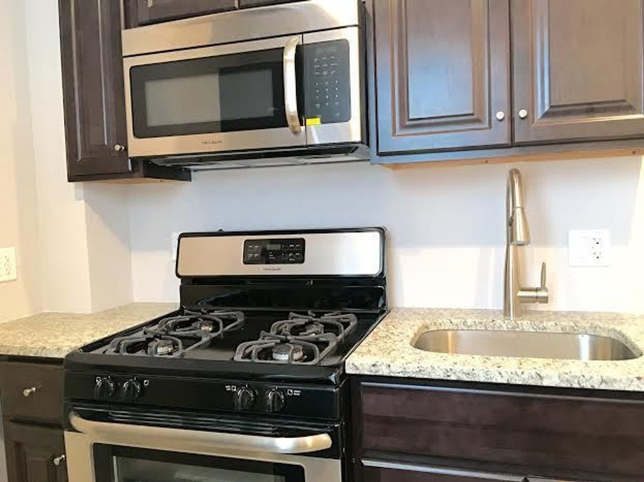 1210 S Harmony St - Photo 3 of 11