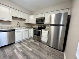 featured image of 910 Alicia Ave