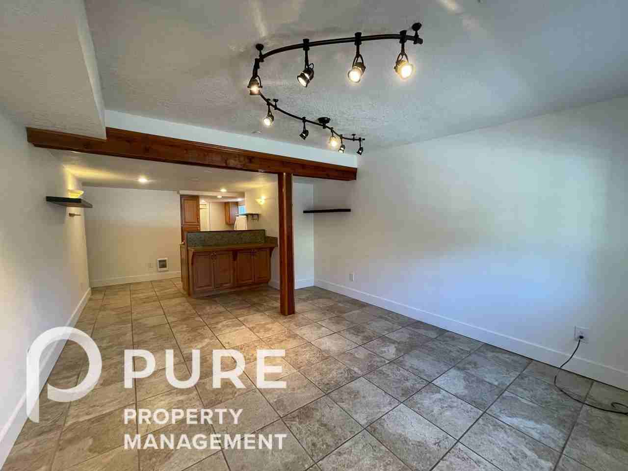 0637-01PP - Photo 2 of 19