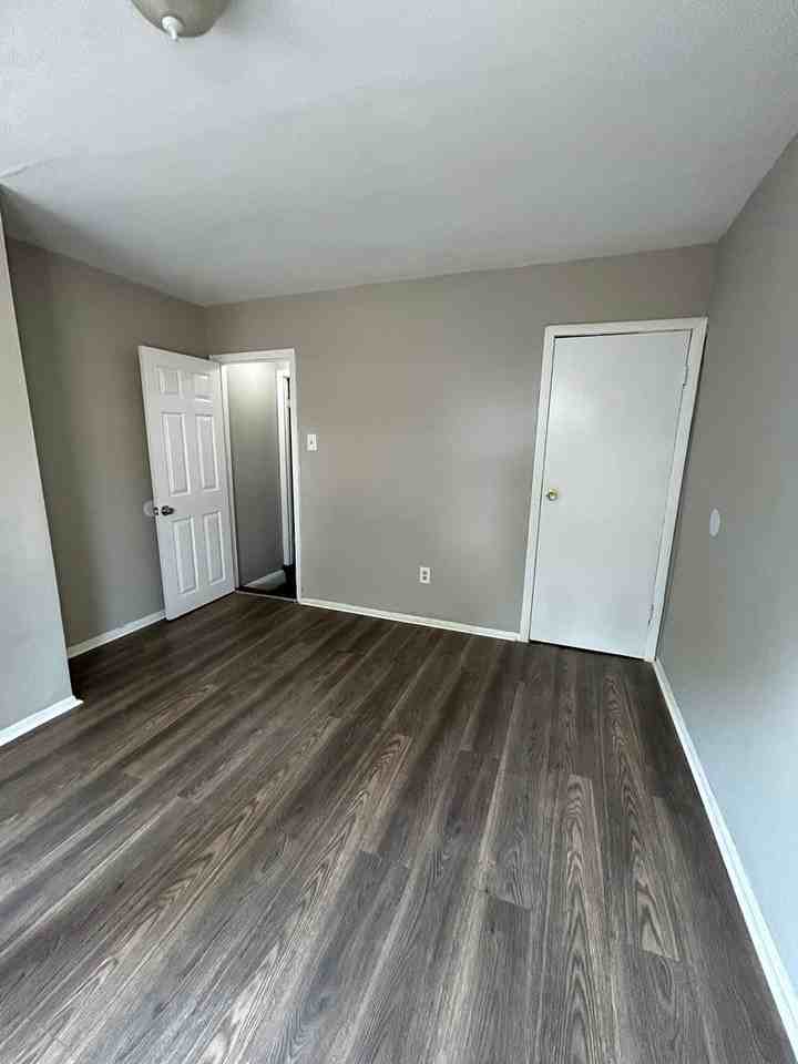 821 Southard St - Photo 6 of 36