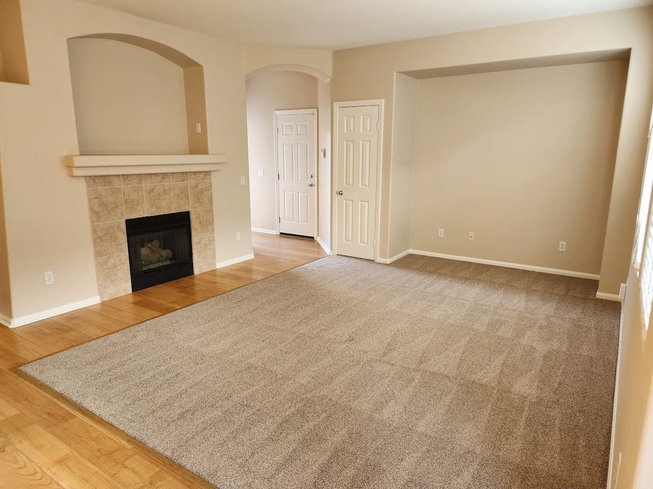 24779 Valleywalk St - Photo 2 of 14