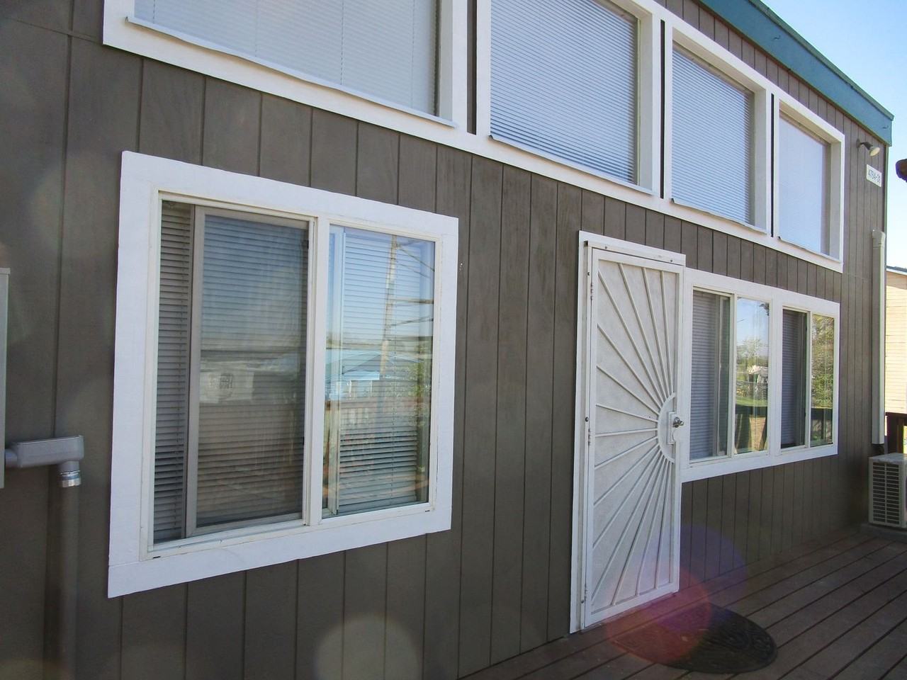 4784 Sandmound Blvd - Photo 3 of 23