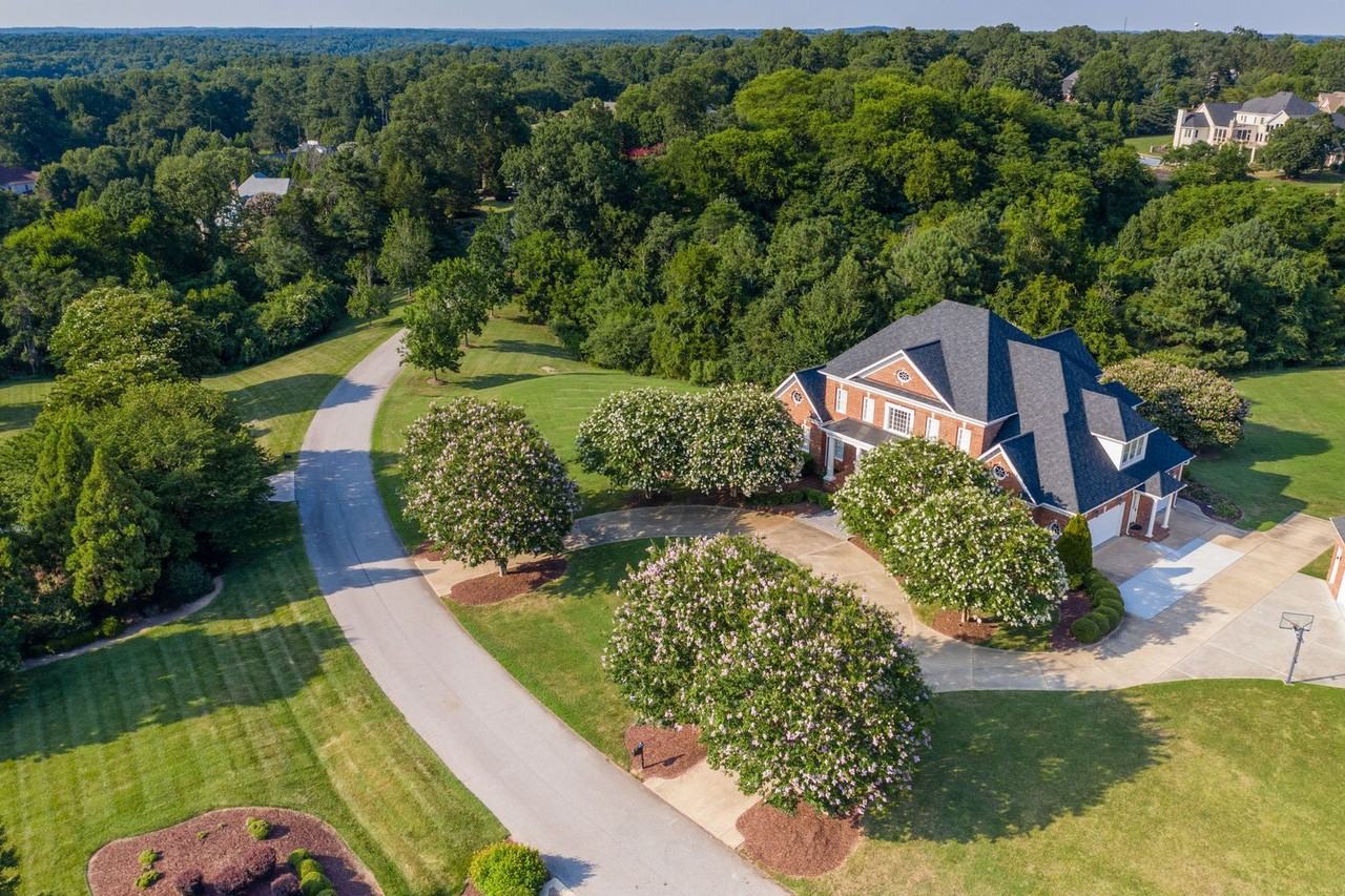 6028 Crescent Knoll Dr - Photo 3 of 50