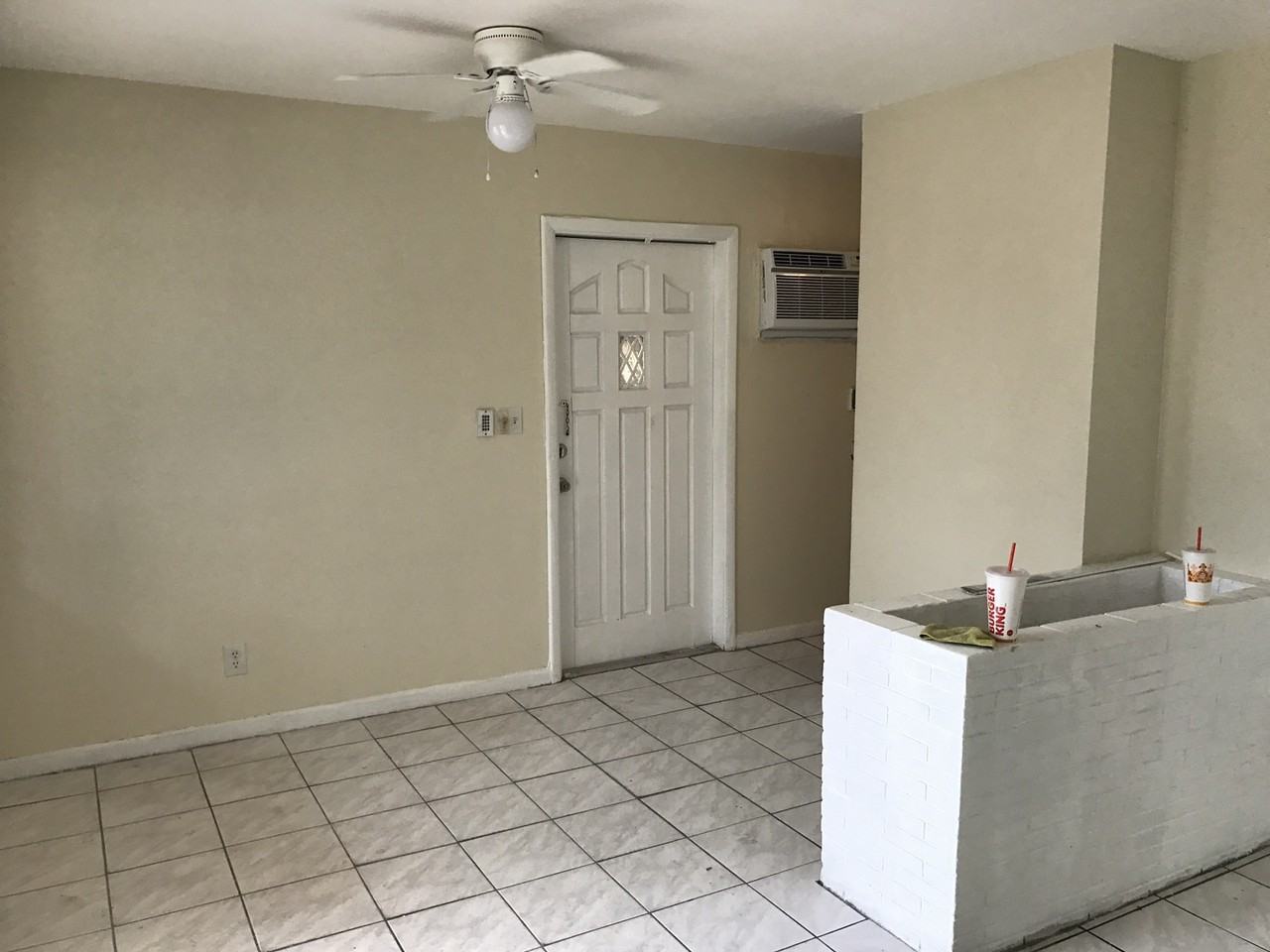 1779 Lauderdale Manor Dr - Photo 6 of 16