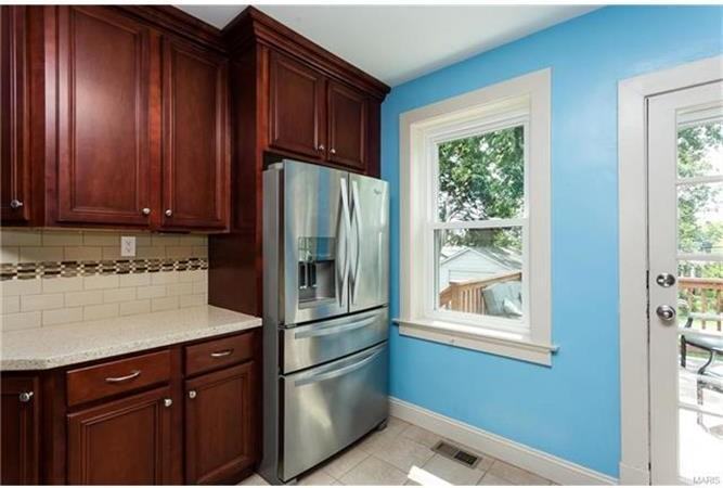 4124 Miami St - Photo 4 of 19