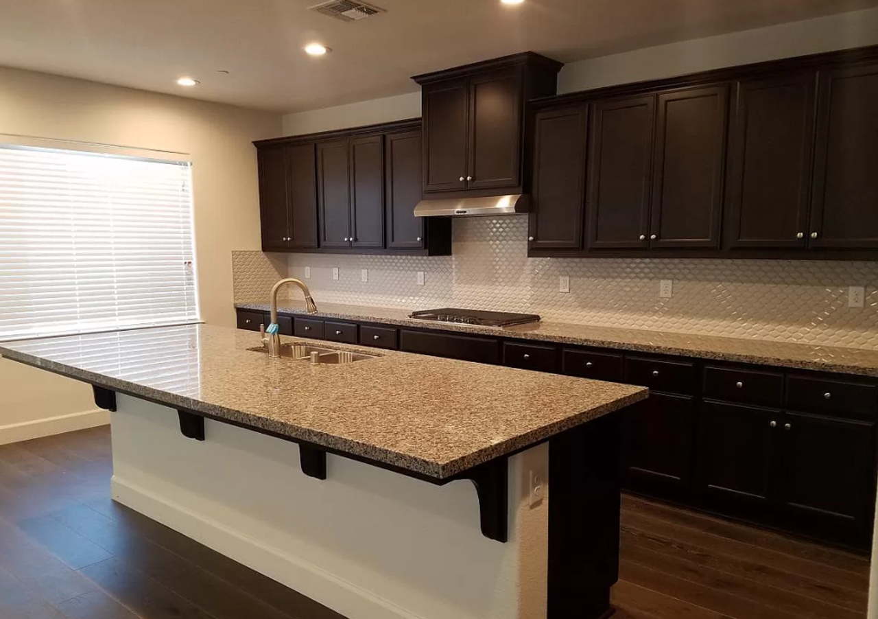 4215 Avalon St - Photo 3 of 5