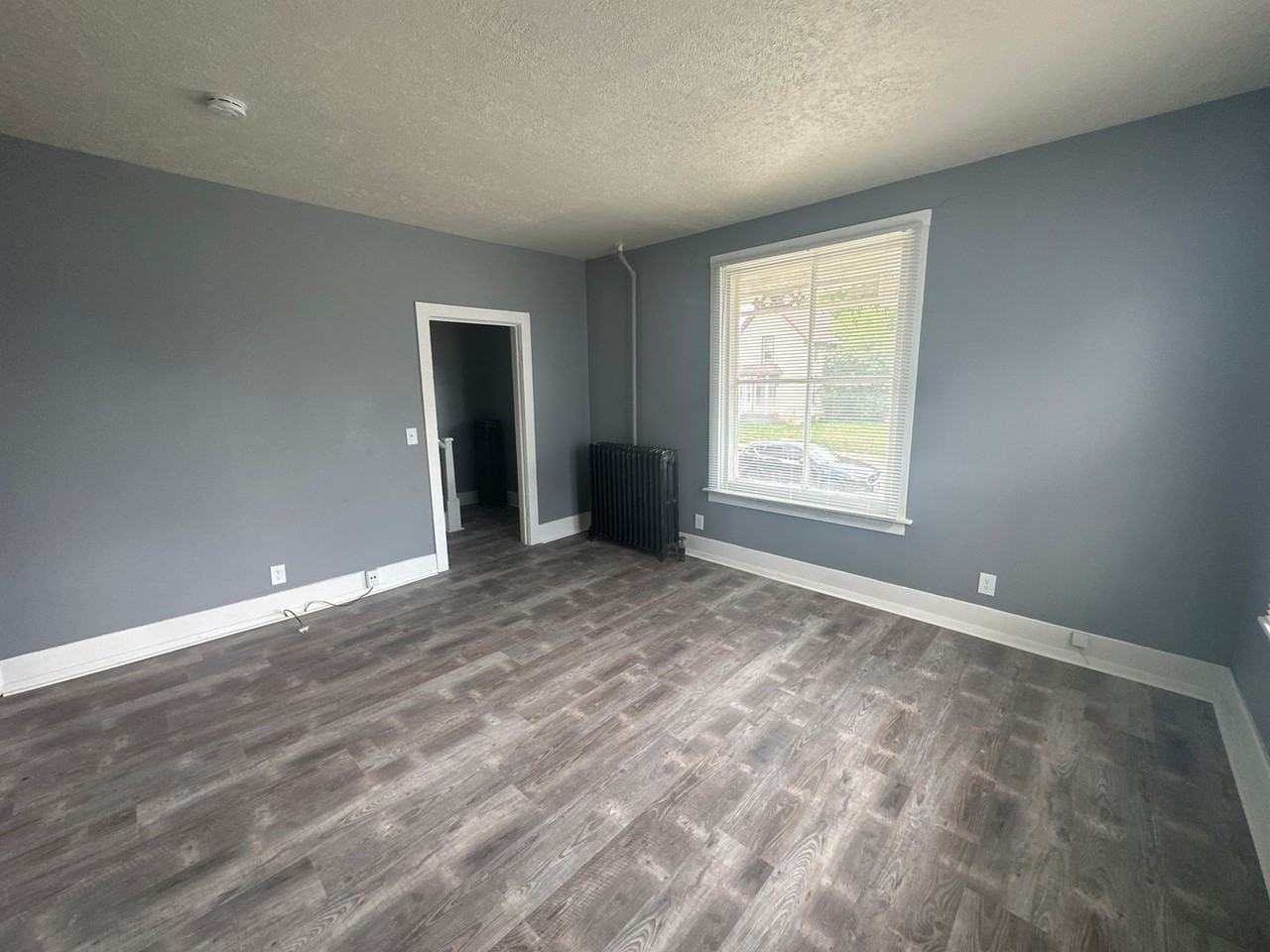 418 Dunbar Ave - Photo 6 of 16