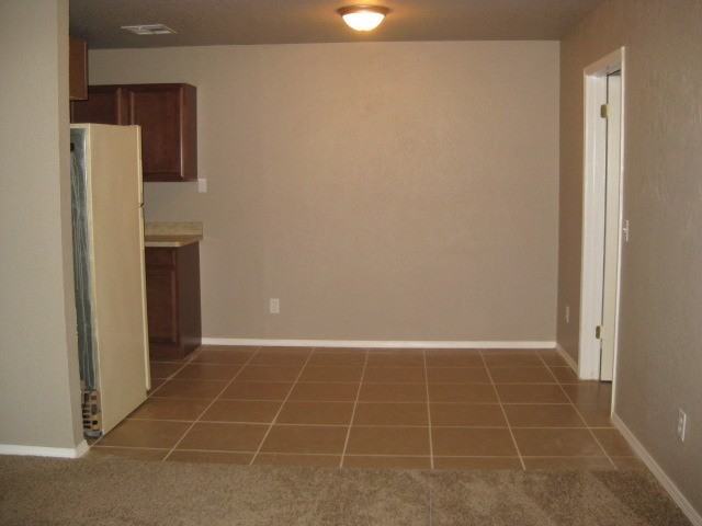 1417 Concord Dr - Photo 4 of 15