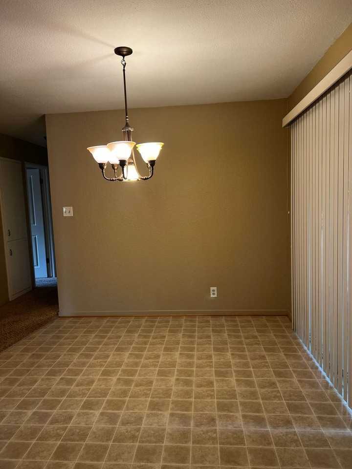 718 Nuner Dr - Photo 3 of 5