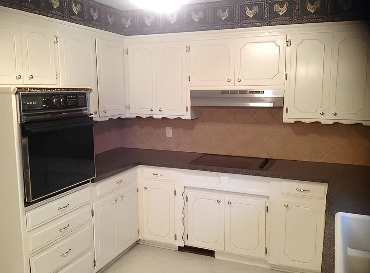 4817 Nw 70th St - Photo 2 of 6