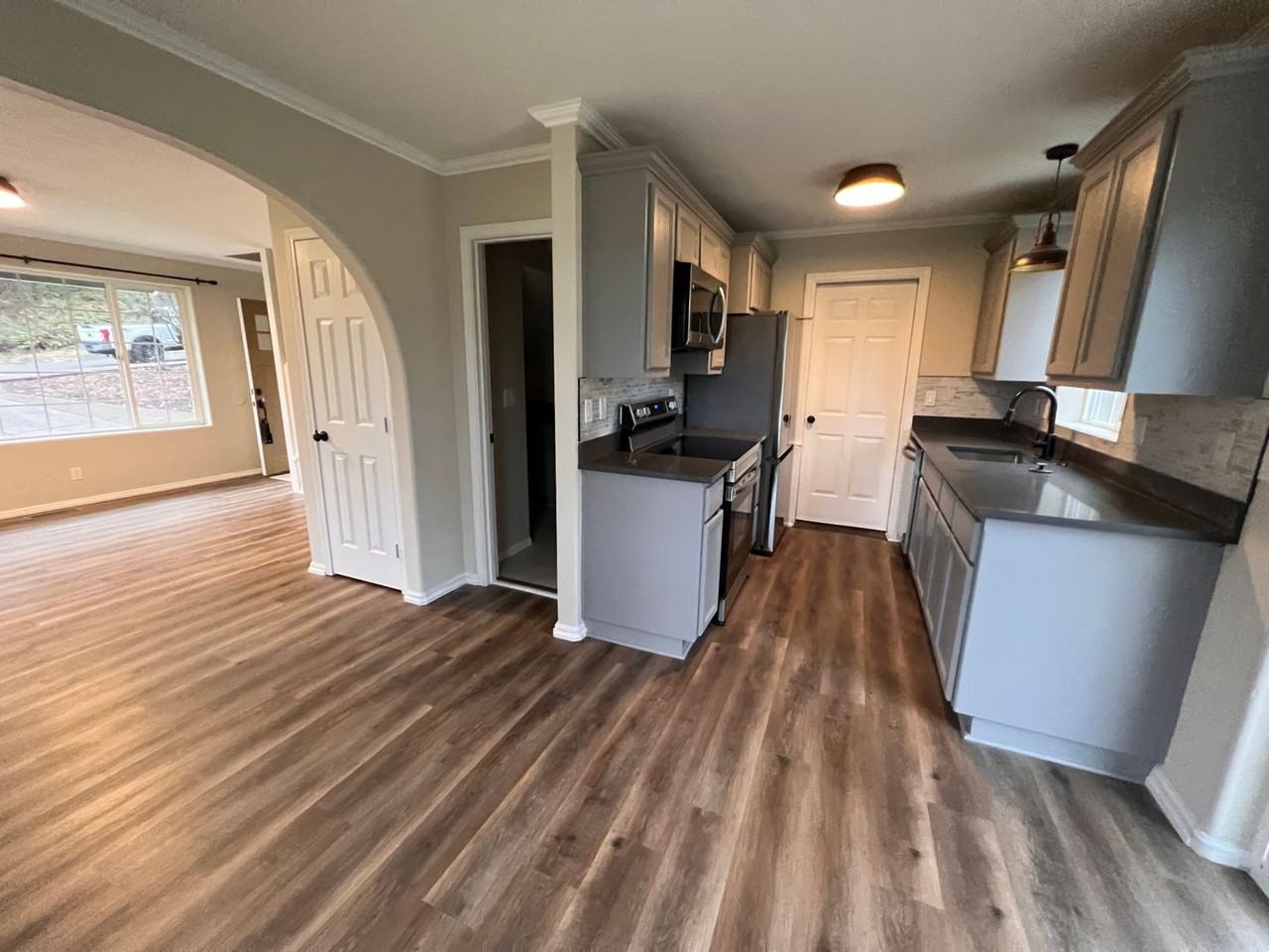 410/420 Holly - Photo 3 of 15