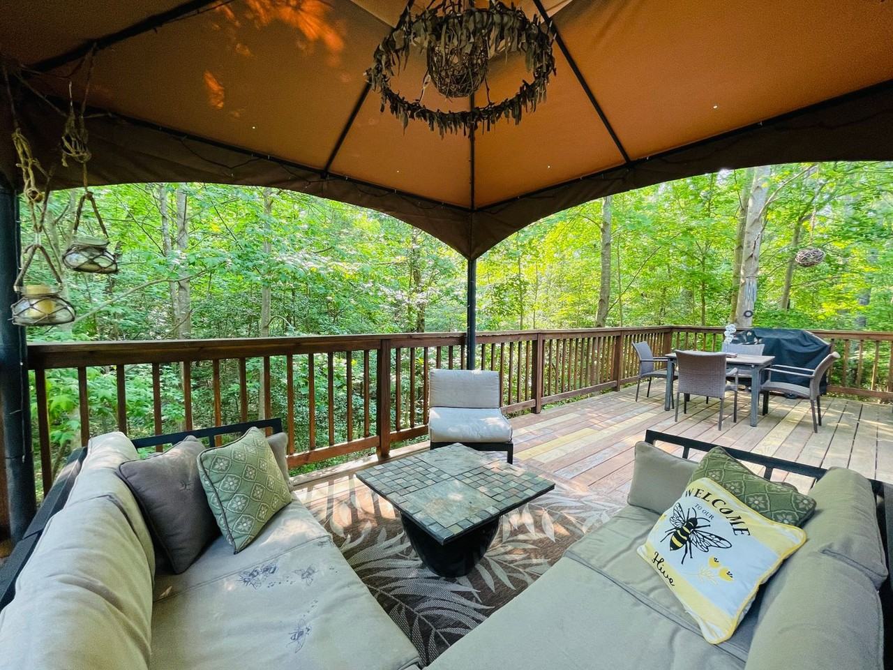 359 Timberland Dr - Photo 2 of 33