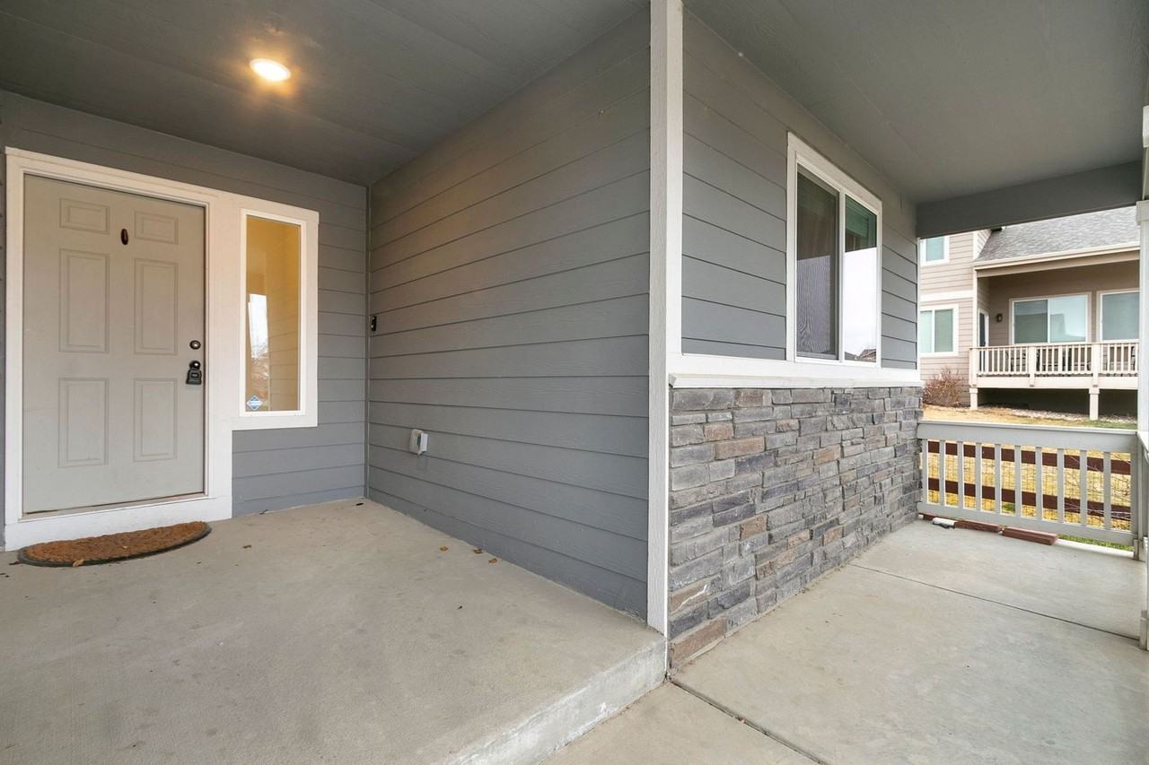 2110 Peach Blossom Dr - Photo 3 of 28