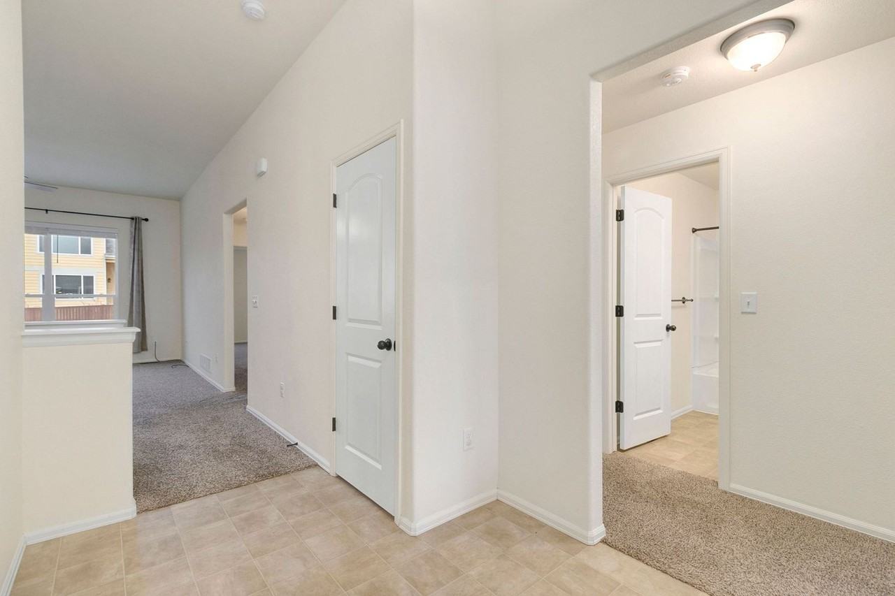 2110 Peach Blossom Dr - Photo 4 of 28