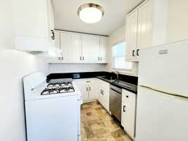 featured image of 1120 Chula Vista Ave