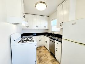 1120 Chula Vista Ave - Photo 1 of 1