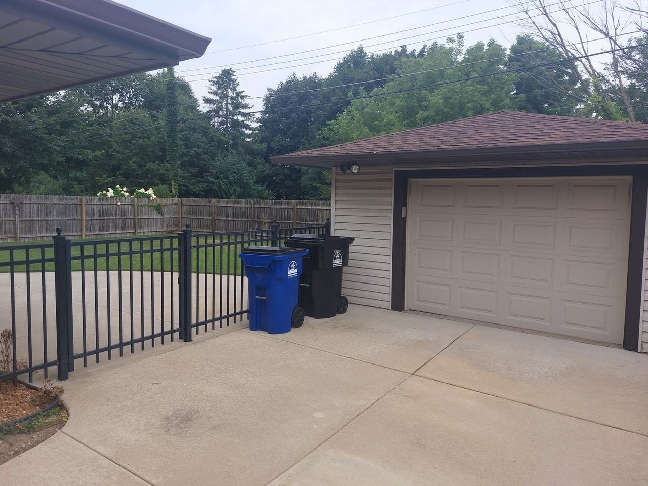 3226 Wheelock Dr - Photo 2 of 19