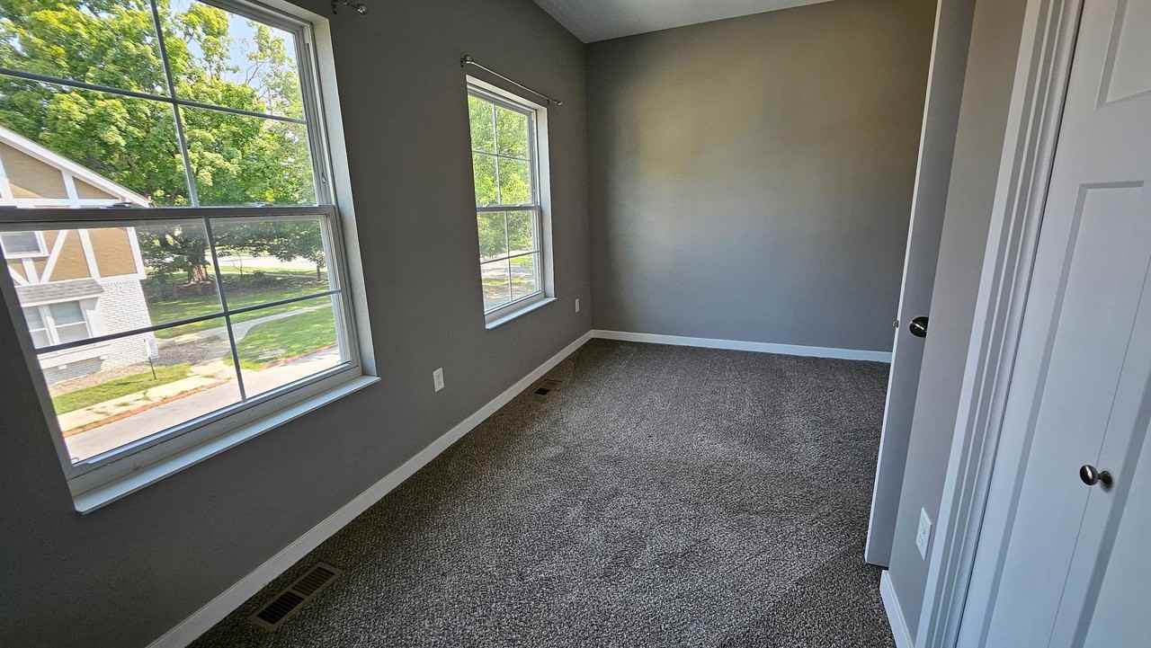 1218 34th Street - Photo 2 of 26