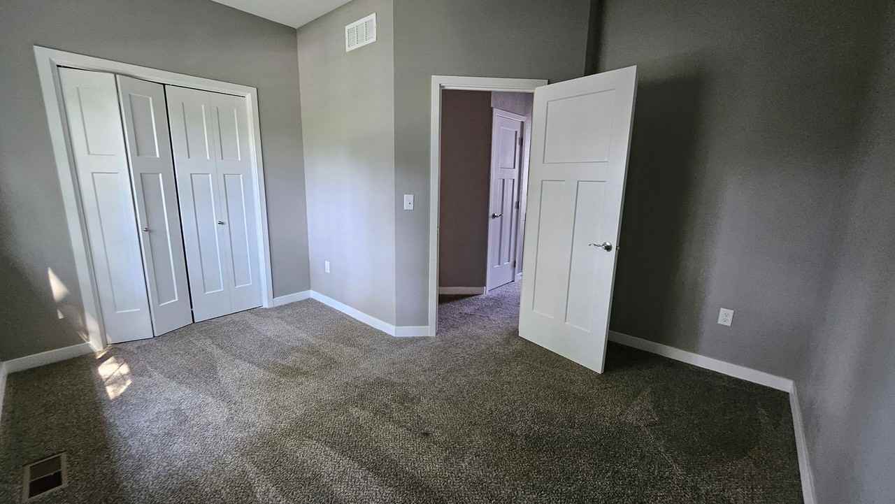 1218 34th Street - Photo 7 of 26