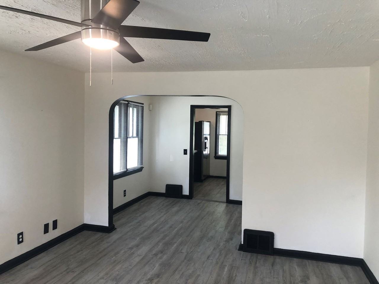 1627 Miami Ct Ne - Photo 7 of 19