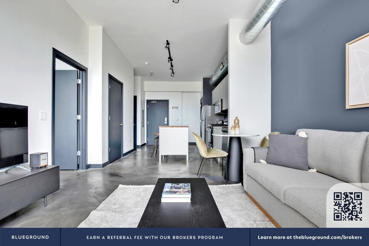 1647 N Milwaukee Ave #662 - Photo 4 of 26