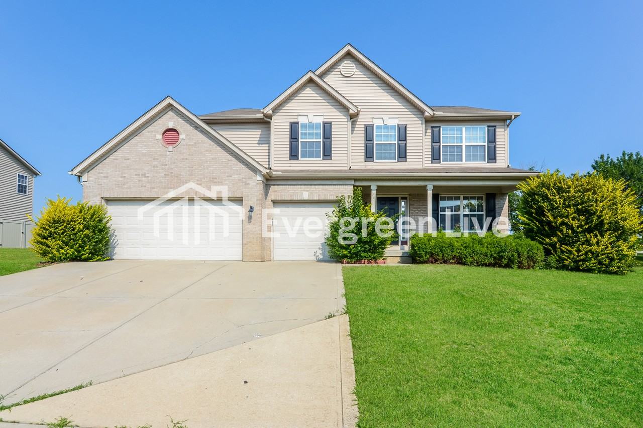 1120 Sedgehill Ln - Photo 2 of 16