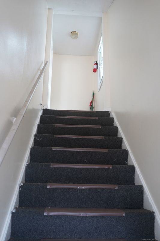 219 Portsea St - Photo 2 of 15