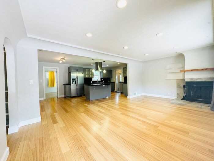 136 N Shields St - Photo 2 of 15