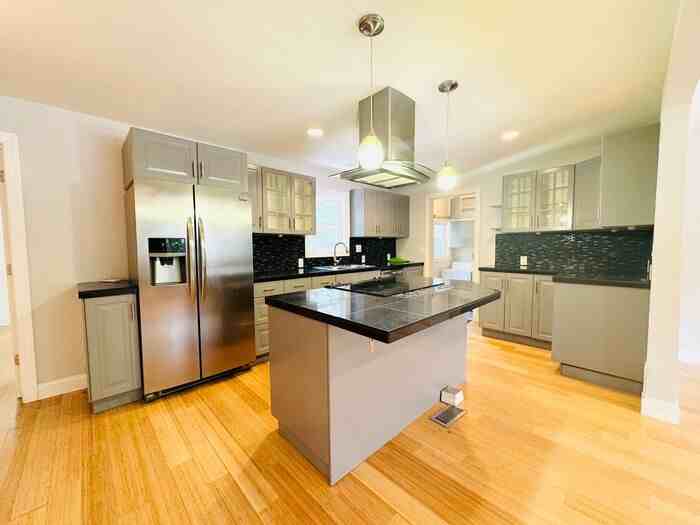 136 N Shields St - Photo 3 of 15