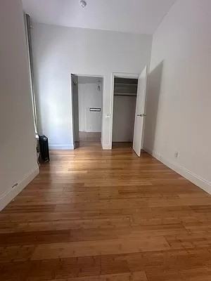 227 E 14th St #4D - Photo 2 of 7