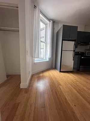 227 E 14th St #4D - Photo 3 of 7