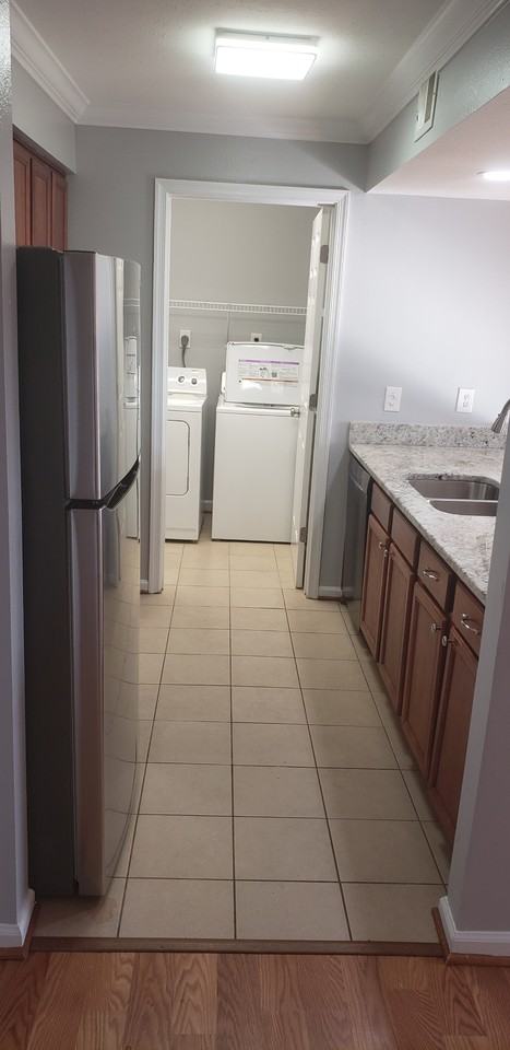 22712 11256 #F - Photo 2 of 11