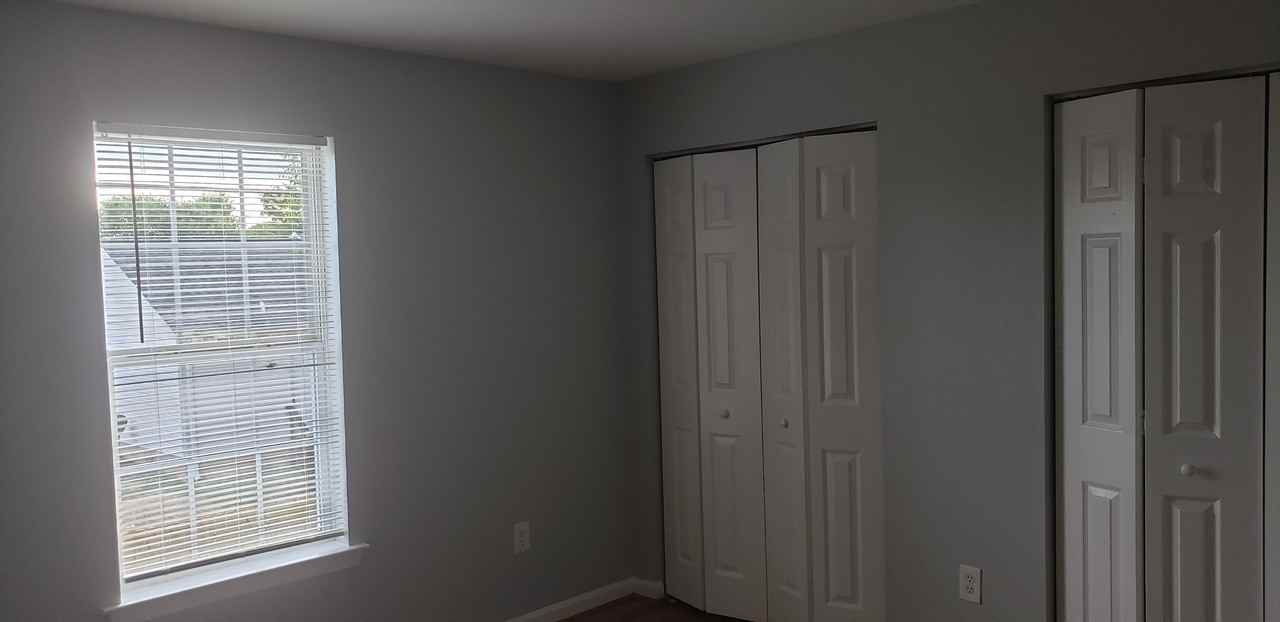 22712 11256 #F - Photo 5 of 11