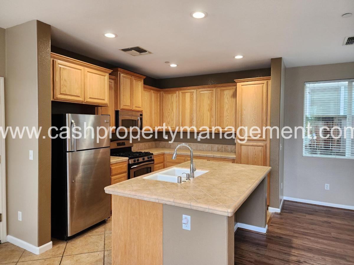 548 Navigator Dr #NA - Photo 5 of 20