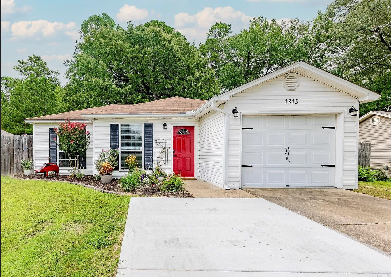 1815 Watts Rd #NA - Photo 2 of 17