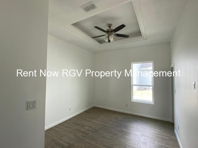 1002 N Glasscock Rd #2 - Photo 5 of 12